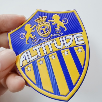 การถ่ายเทความร้อน TPU โลโก้หลัก Soccer Jersey Patch ความถี่สูง
